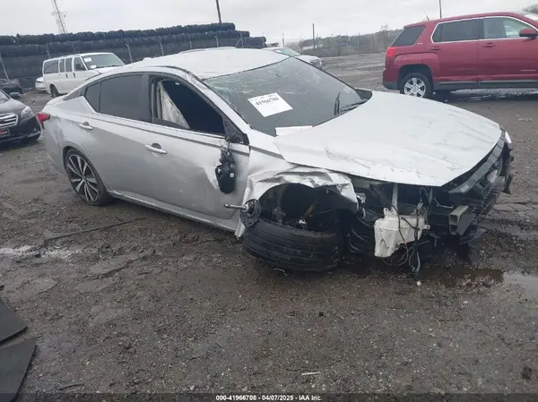 1N4BL4CV0NN308249 2022 NISSAN ALTIMA - Image 1