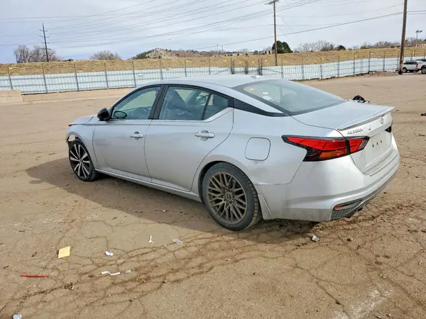 1N4BL4CV0NN315833 2022 NISSAN ALTIMA - Image 2