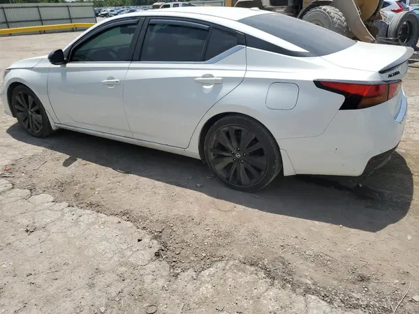 1N4BL4CV0NN327240 2022 NISSAN ALTIMA - Image 2