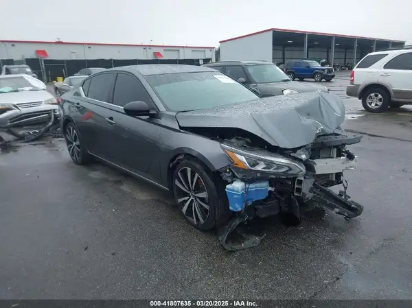 1N4BL4CV0NN350615 2022 NISSAN ALTIMA - Image 1
