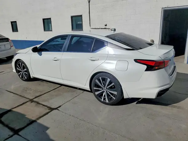 1N4BL4CV0NN389219 2022 NISSAN ALTIMA - Image 2