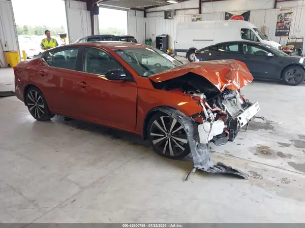 1N4BL4CV0NN395053 2022 NISSAN ALTIMA - Image 1