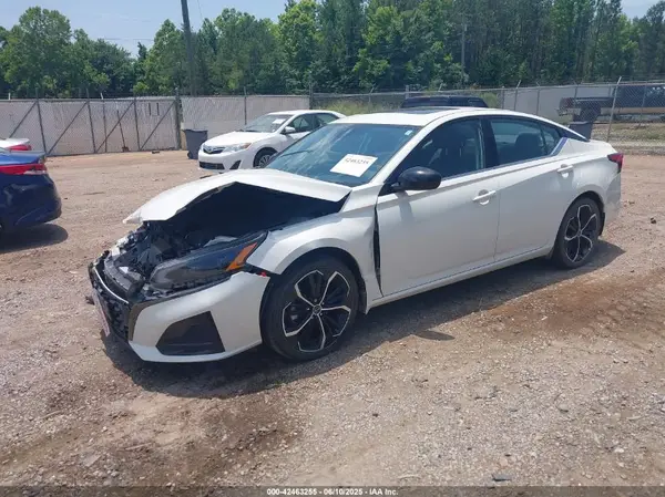 1N4BL4CV0PN306634 2023 NISSAN ALTIMA - Image 2