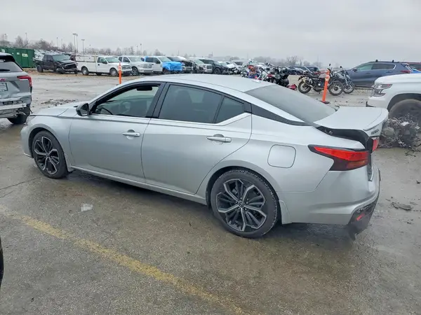 1N4BL4CV0PN306908 2023 NISSAN ALTIMA - Image 2