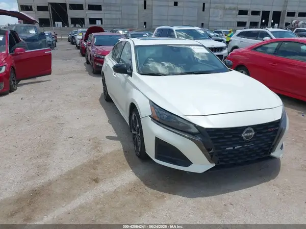 1N4BL4CV0PN316967 2023 NISSAN ALTIMA - Image 1
