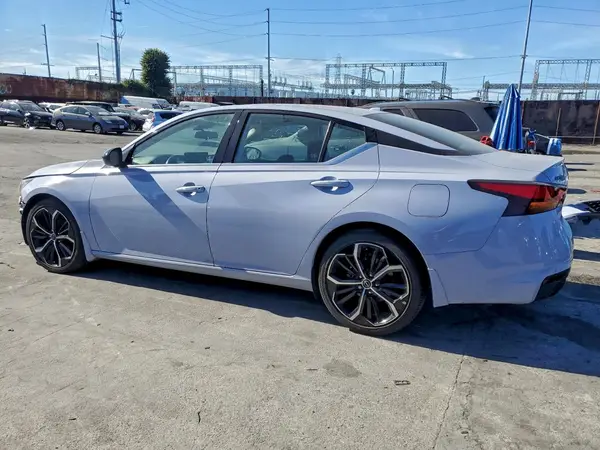 1N4BL4CV0RN311254 2024 NISSAN ALTIMA - Image 2