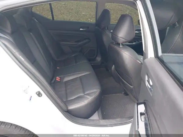 1N4BL4CV0RN325574 2024 NISSAN ALTIMA - Image 8