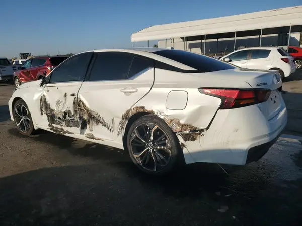1N4BL4CV0RN327972 2024 NISSAN ALTIMA - Image 2