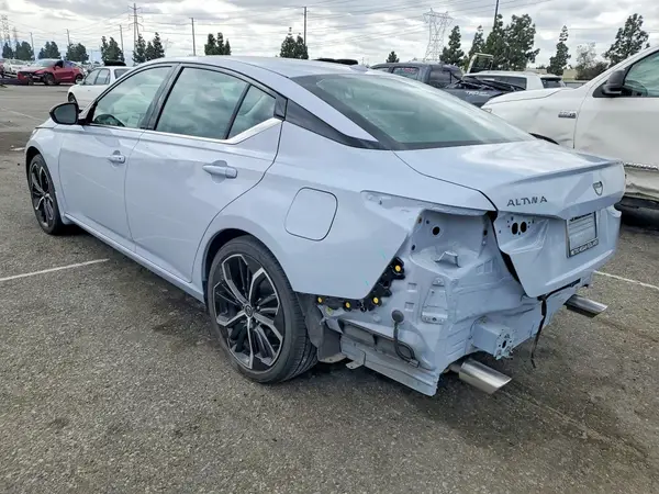 1N4BL4CV0RN339197 2024 NISSAN ALTIMA - Image 2
