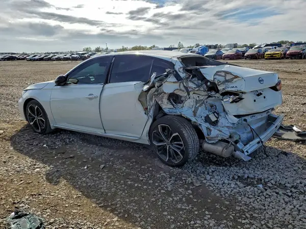1N4BL4CV0RN345808 2024 NISSAN ALTIMA - Image 2