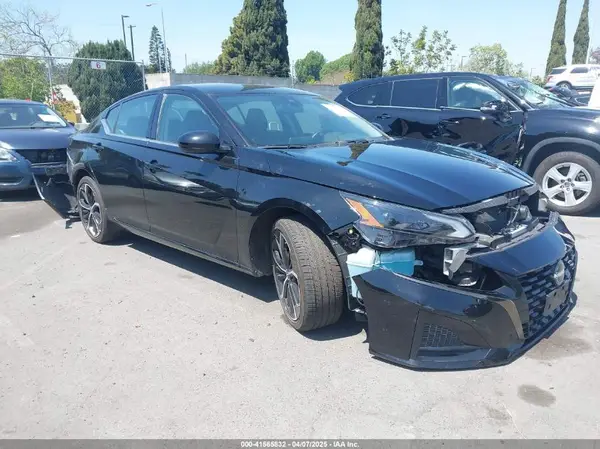 1N4BL4CV0RN350796 2024 NISSAN ALTIMA - Image 1