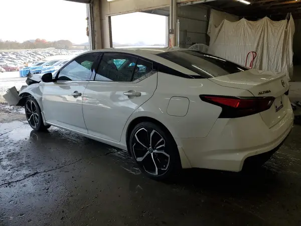 1N4BL4CV0RN353486 2024 NISSAN ALTIMA - Image 2