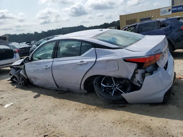 1N4BL4CV0RN369476 2024 NISSAN ALTIMA - Image 2