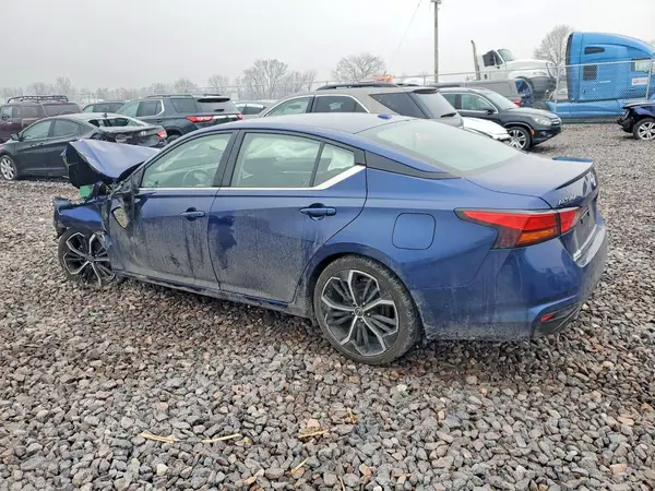 1N4BL4CV0RN383619 2024 NISSAN ALTIMA - Image 2