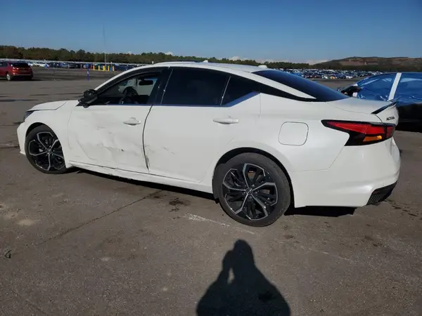 1N4BL4CV0RN407272 2024 NISSAN ALTIMA - Image 2