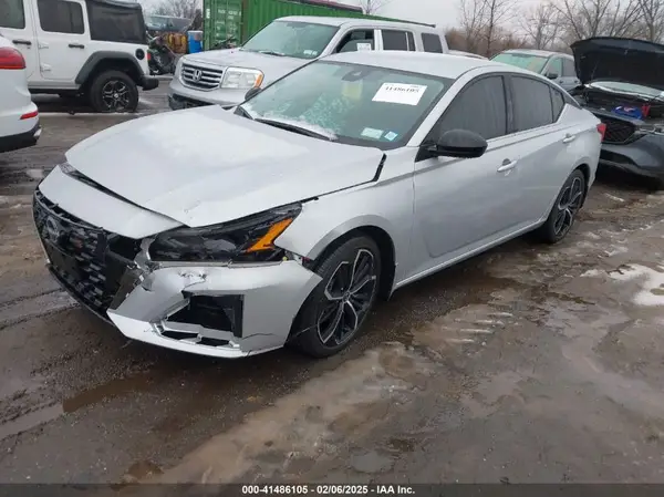 1N4BL4CV0RN414464 2024 NISSAN ALTIMA - Image 2