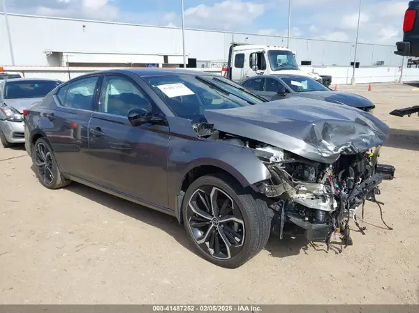 1N4BL4CV0RN423729 2024 NISSAN ALTIMA - Image 1