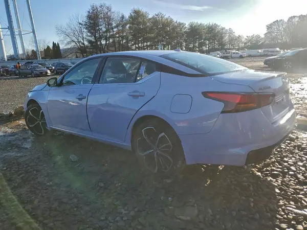 1N4BL4CV0SN338654 2025 NISSAN ALTIMA - Image 2