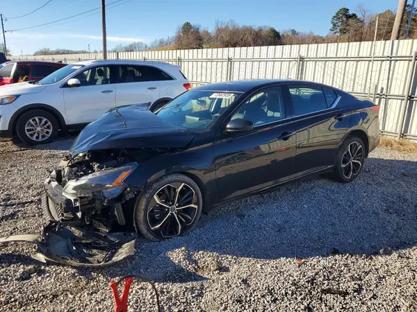 1N4BL4CV0SN421016 2025 NISSAN ALTIMA - Image 2