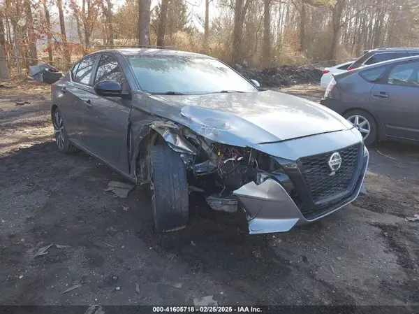 1N4BL4CV1KC138653 2019 NISSAN ALTIMA - Image 1