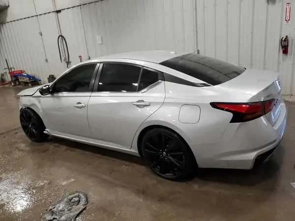 1N4BL4CV1KC149510 2019 NISSAN ALTIMA - Image 2