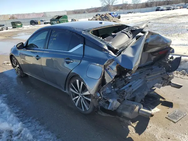 1N4BL4CV1KC174262 2019 NISSAN ALTIMA - Image 2