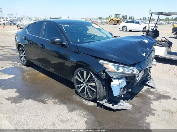 1N4BL4CV1KC175802 2019 NISSAN ALTIMA - Image 1