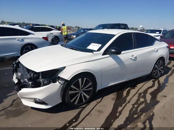 1N4BL4CV1KC190333 2019 NISSAN ALTIMA - Image 2