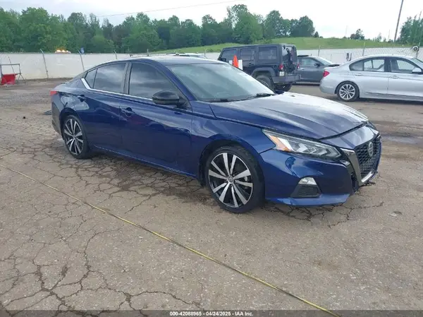 1N4BL4CV1KN302181 2019 NISSAN ALTIMA - Image 1