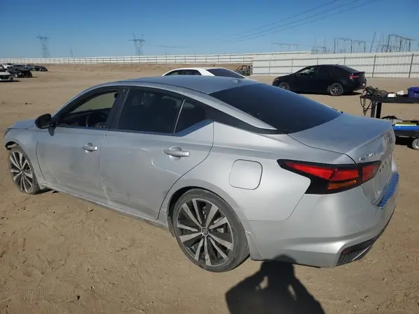 1N4BL4CV1KN305470 2019 NISSAN ALTIMA - Image 2