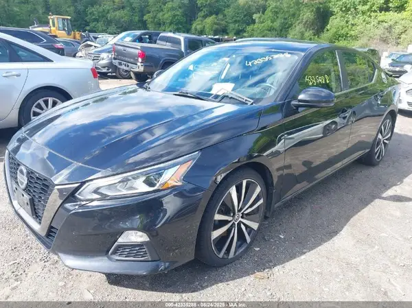 1N4BL4CV1KN318400 2019 NISSAN ALTIMA - Image 2