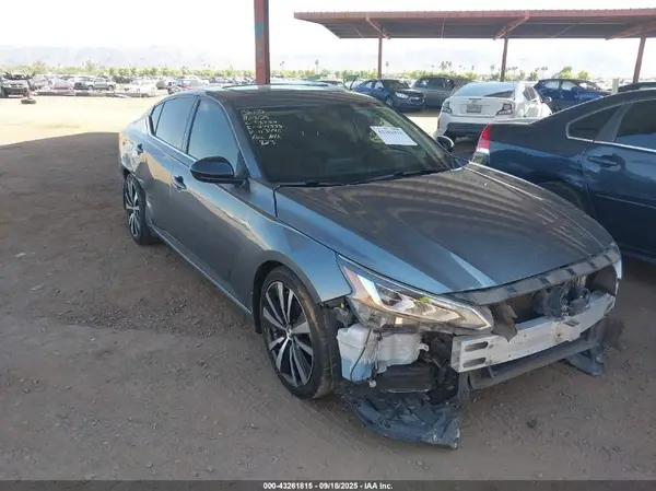 1N4BL4CV1LC113446 2020 NISSAN ALTIMA - Image 1