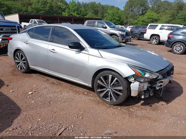 1N4BL4CV1LC132031 2020 NISSAN ALTIMA - Image 1
