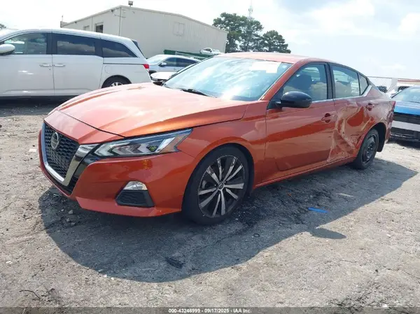 1N4BL4CV1LC165014 2020 NISSAN ALTIMA - Image 2