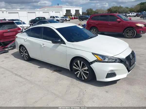 1N4BL4CV1LC179057 2020 NISSAN ALTIMA - Image 1