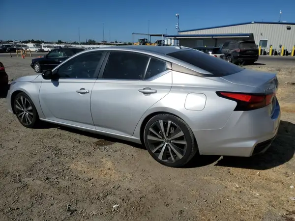 1N4BL4CV1LC209707 2020 NISSAN ALTIMA - Image 2