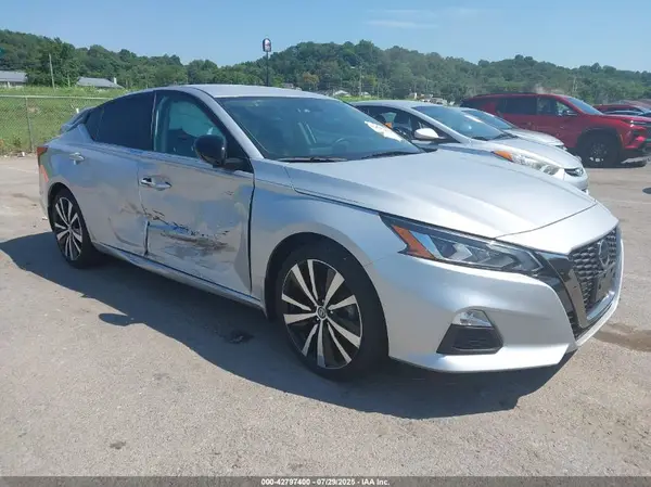 1N4BL4CV1LC247678 2020 NISSAN ALTIMA - Image 1