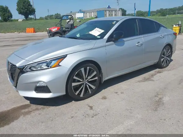 1N4BL4CV1LC247678 2020 NISSAN ALTIMA - Image 2