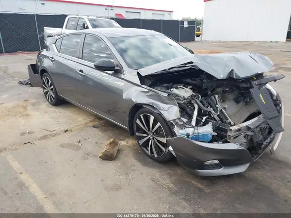 1N4BL4CV1LC249706 2020 NISSAN ALTIMA - Image 1
