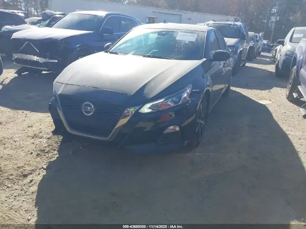 1N4BL4CV1LC256896 2020 NISSAN ALTIMA - Image 2