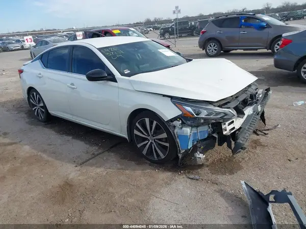 1N4BL4CV1LC276632 2020 NISSAN ALTIMA - Image 1