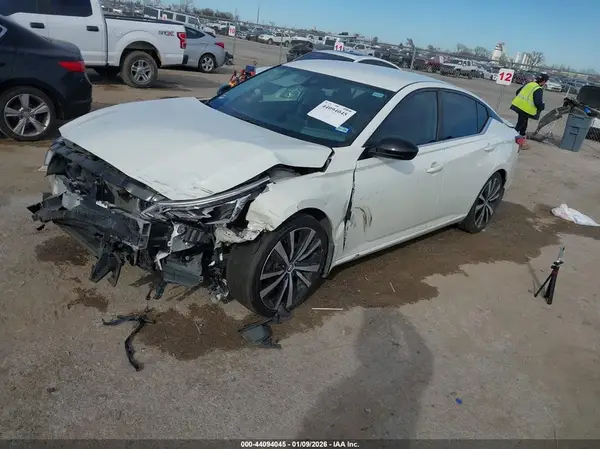 1N4BL4CV1LC276632 2020 NISSAN ALTIMA - Image 2