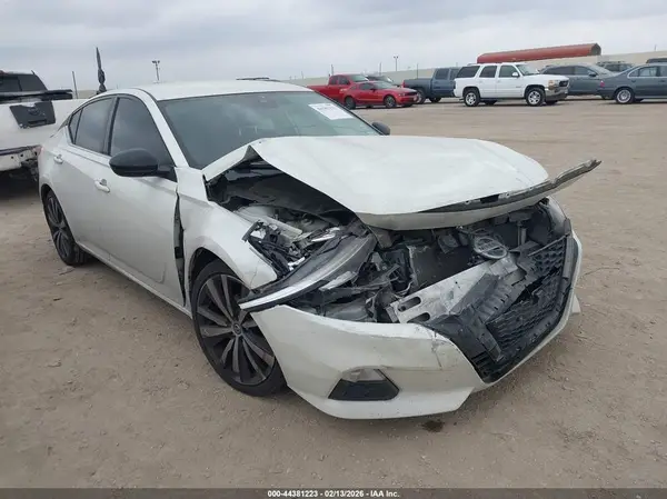 1N4BL4CV1LC278056 2020 NISSAN ALTIMA - Image 1
