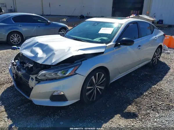 1N4BL4CV1LC284049 2020 NISSAN ALTIMA - Image 2