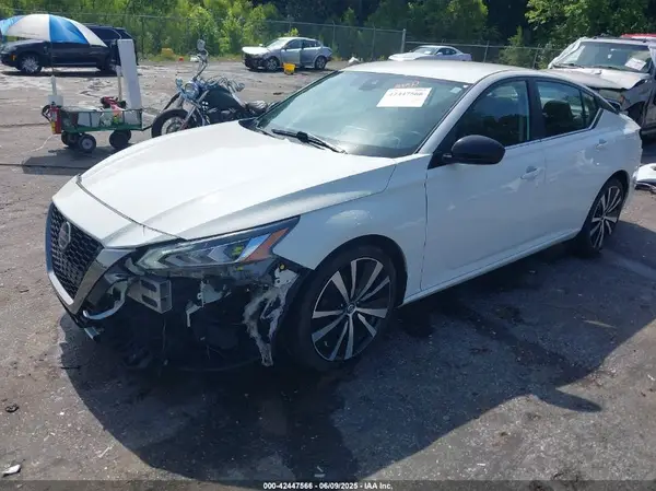 1N4BL4CV1LN308032 2020 NISSAN ALTIMA - Image 2