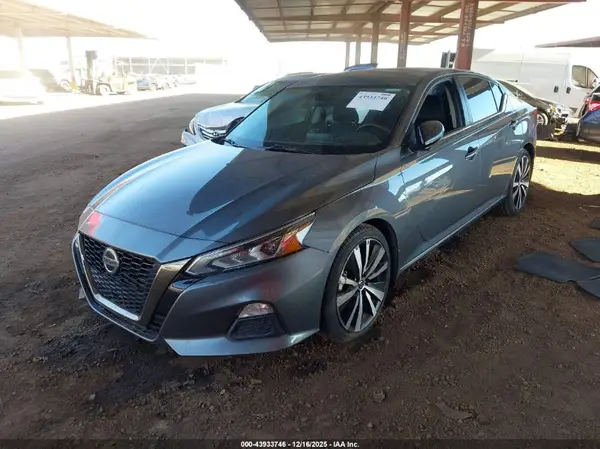 1N4BL4CV1LN320195 2020 NISSAN ALTIMA - Image 2