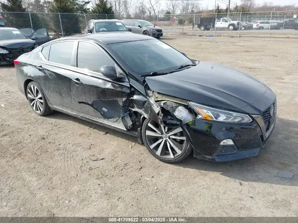1N4BL4CV1MN300563 2021 NISSAN ALTIMA - Image 1
