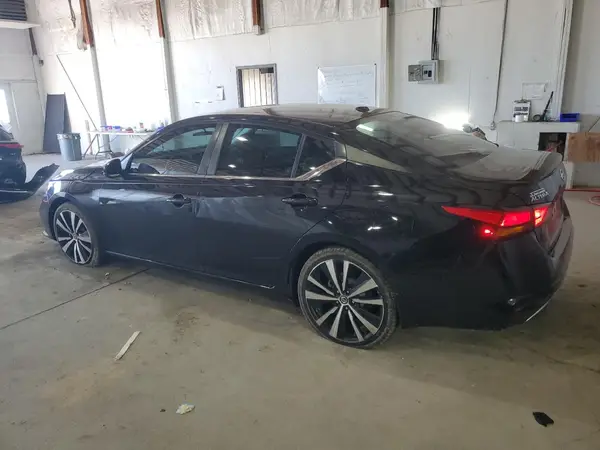 1N4BL4CV1MN302636 2021 NISSAN ALTIMA - Image 2