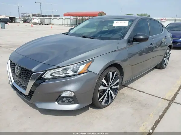 1N4BL4CV1MN303804 2021 NISSAN ALTIMA - Image 2