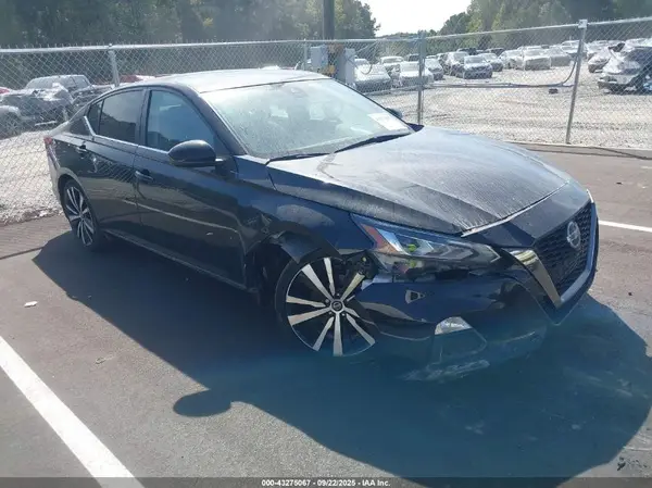1N4BL4CV1MN331702 2021 NISSAN ALTIMA - Image 1
